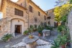 Herrenhaus mit sch&ouml;ner Aussicht zum Verkauf in Fornalutx, Mallorca 