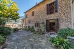 Herrenhaus mit sch&ouml;ner Aussicht zum Verkauf in Fornalutx, Mallorca 