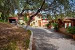 Finca with privacy and mountain views for sale in Puigpunyent, Mallorca