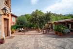 Finca with privacy and mountain views for sale in Puigpunyent, Mallorca