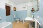 Esporles Mallorca finca for sale bathroom 22461