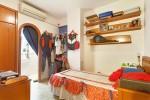 Flat to refurbish for sale in Paseo Mallorca, Palma