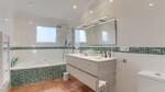 Semi-detached house for sale in Camp de Mar, Mallorca Bathroom 1