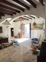 Casa de pueblo para reformar con proyecto en Costitx, Mallorca BHHS-BAL-1195