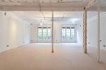 Loft di&aacute;fano con ventanales franceses