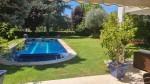 Foto de la piscina y hortensias1