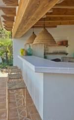 WhatsApp Image 2025-12-10 at 11.18.56-12