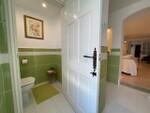 Habitacion verde ba&ntilde;o wc.jpeg