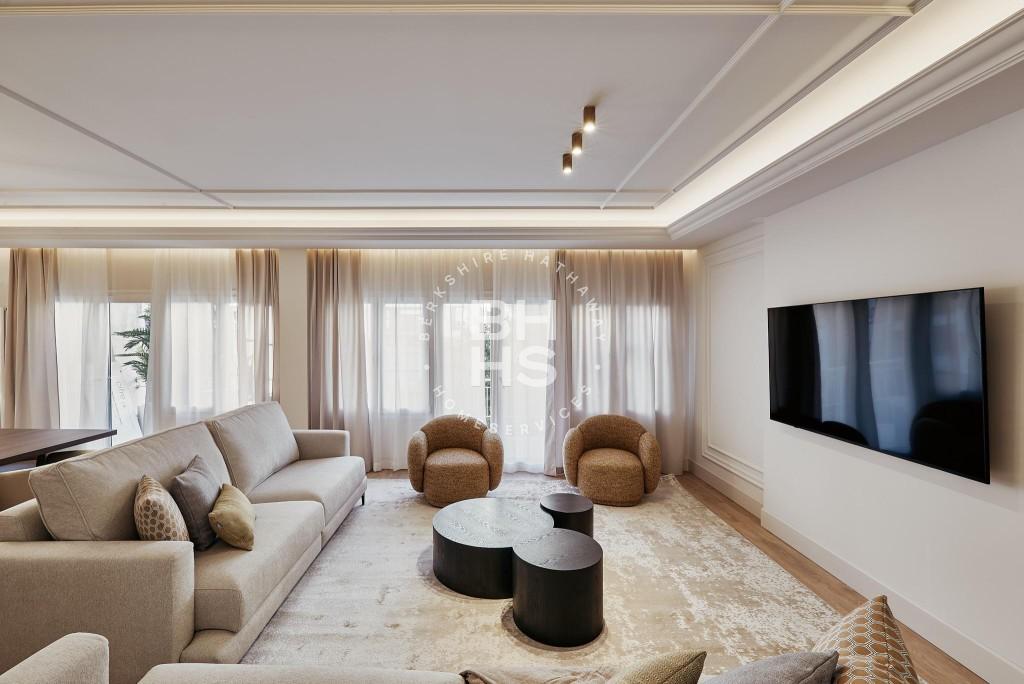 5-bed penthouse with terrace in Castellana, Salamanca