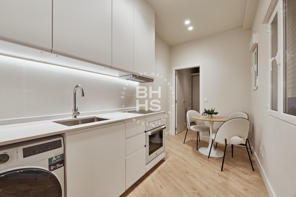2-bed apartment with parking in Lista, Salamanca