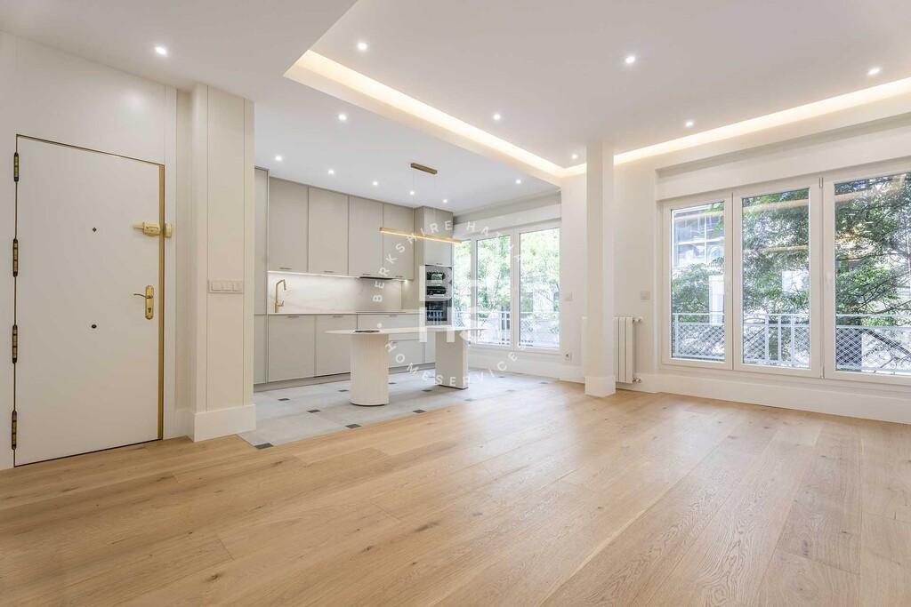 Flat for sale in Chamberí