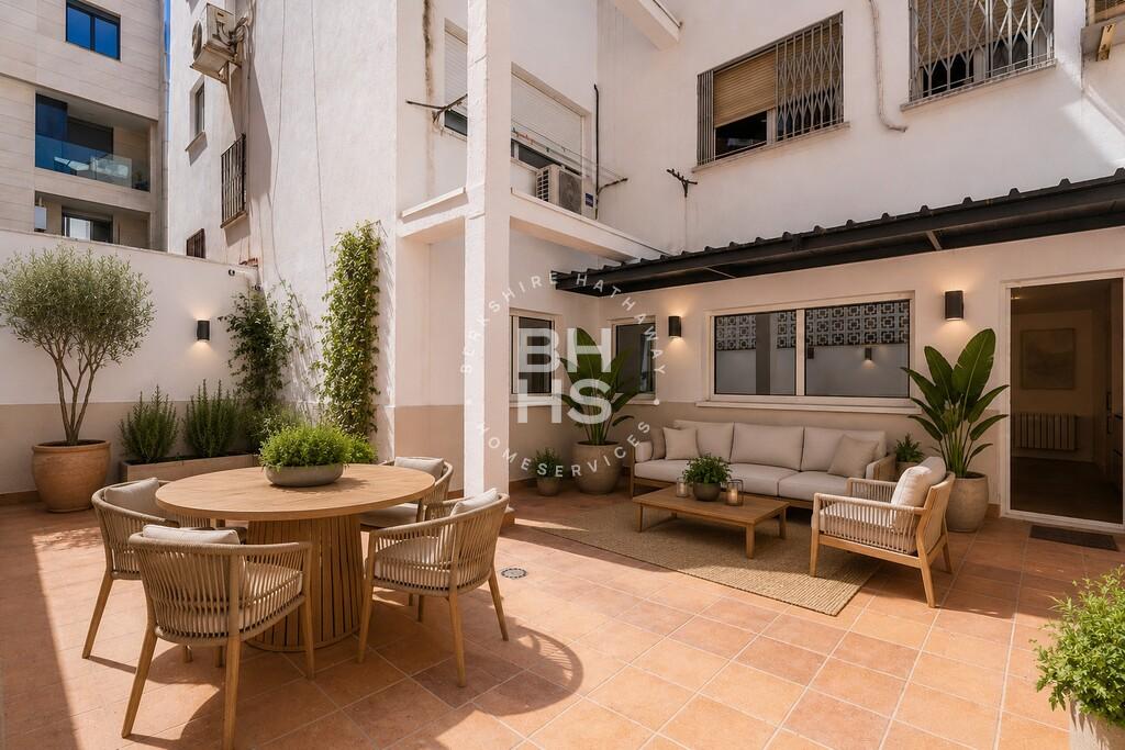 Ground-floor 2-bed apartment with parking in El Viso, Chamartín