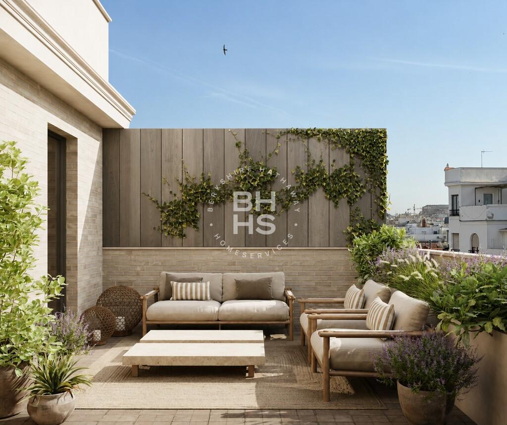 3-bed penthouse with terrace in Recoletos, Salamanca