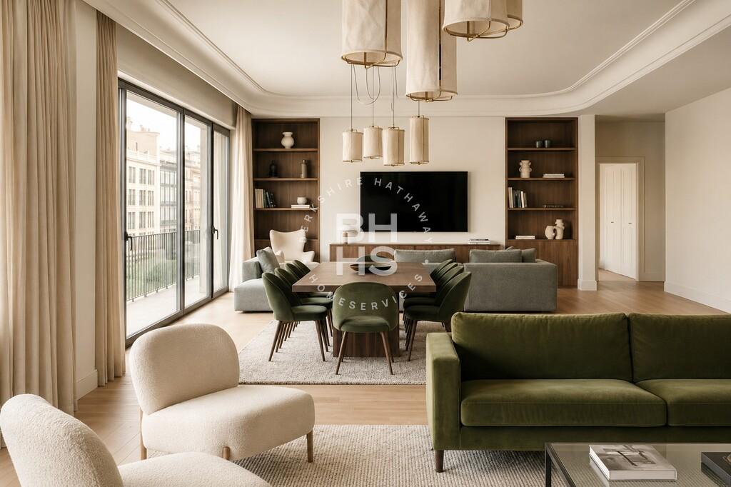 4-bed penthouse with terrace in Goya, Salamanca