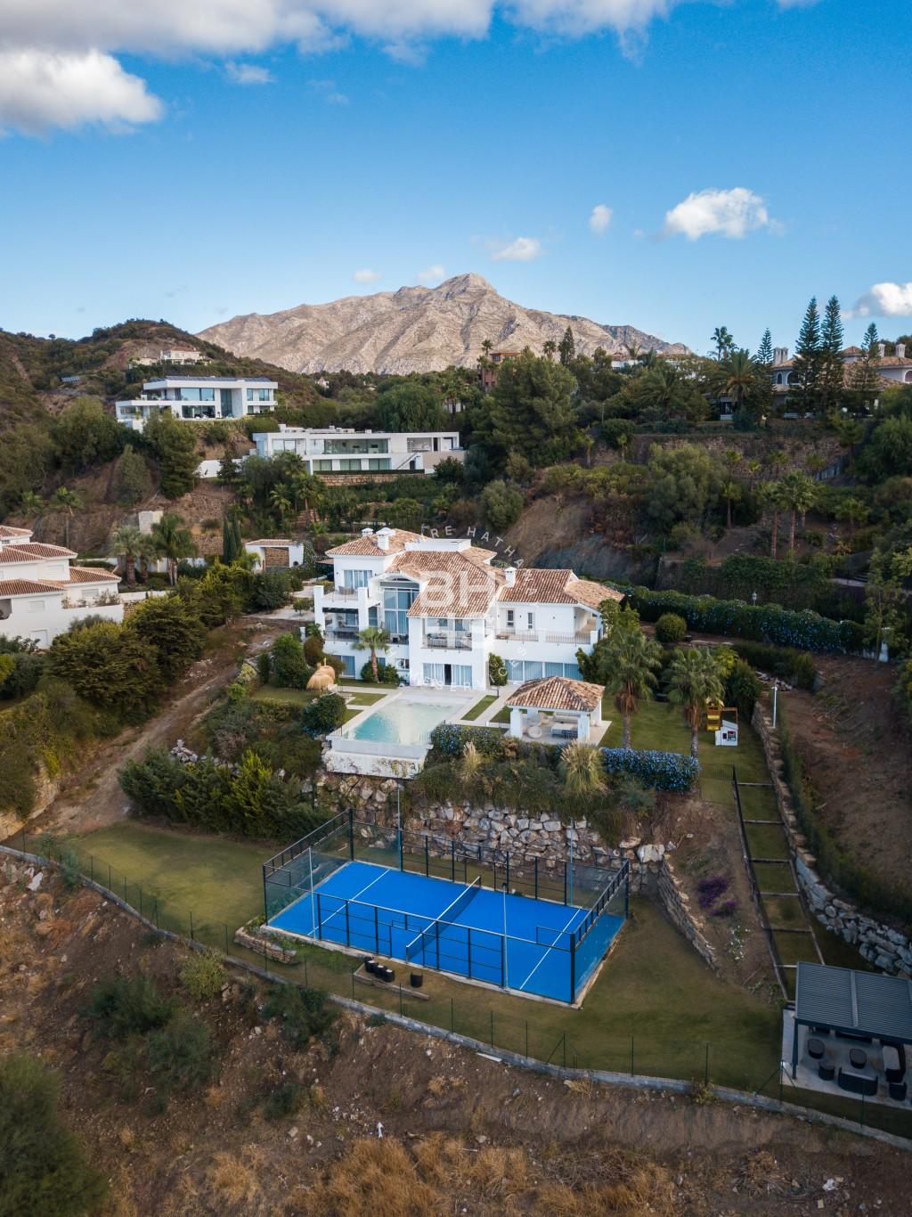 Magnificent family villa with fantastic views in Vega del Colorado